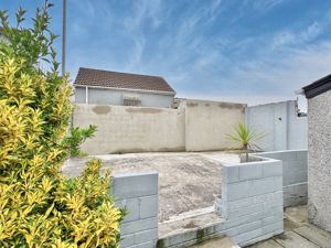 Photo 21- click for photo gallery